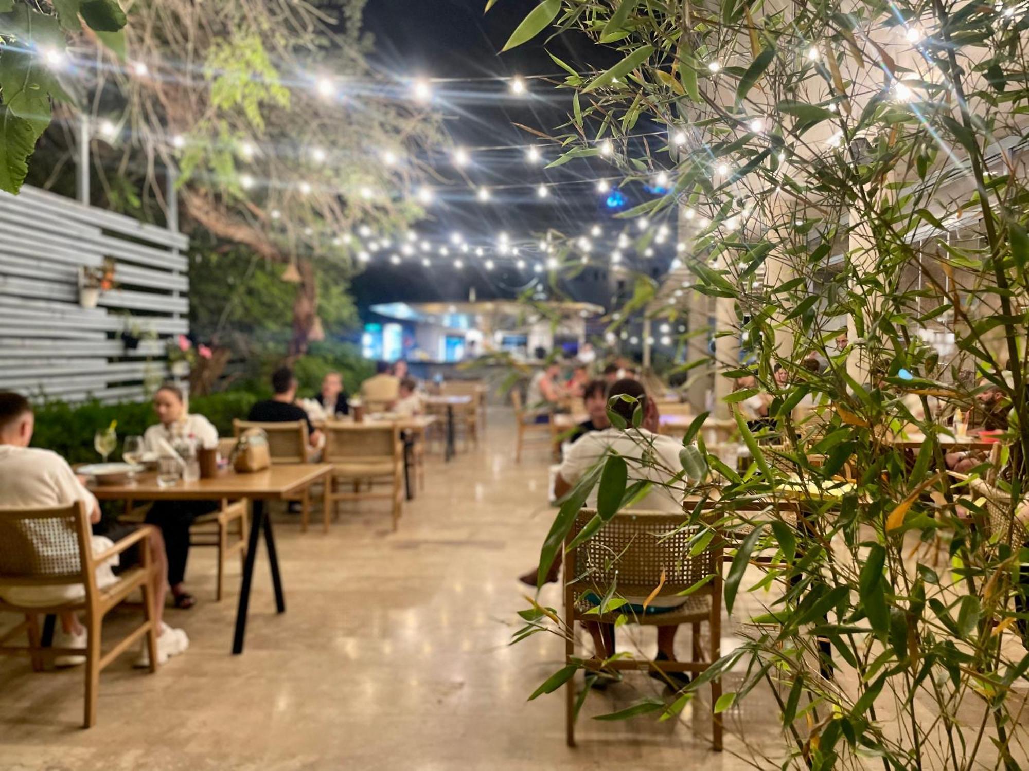 Hotel Carmen Eforie Nord Ngoại thất bức ảnh